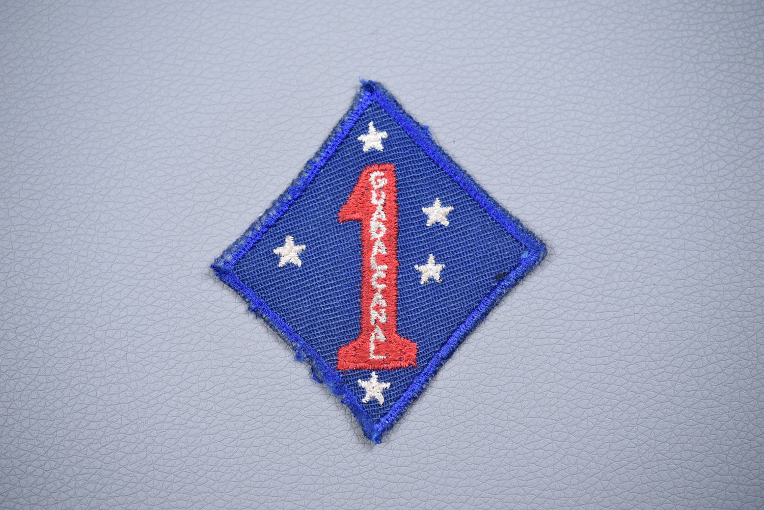 WWII U.S. MARINE CORPS 1st MAR. DIV. SHOULDER PATCH - AUSTRALIAN MADE, TWILL WWII U.S. MARINE CORPS 1st MAR. DIV. SHOULDER PATCH - AUSTRALIAN MADE, TWILL