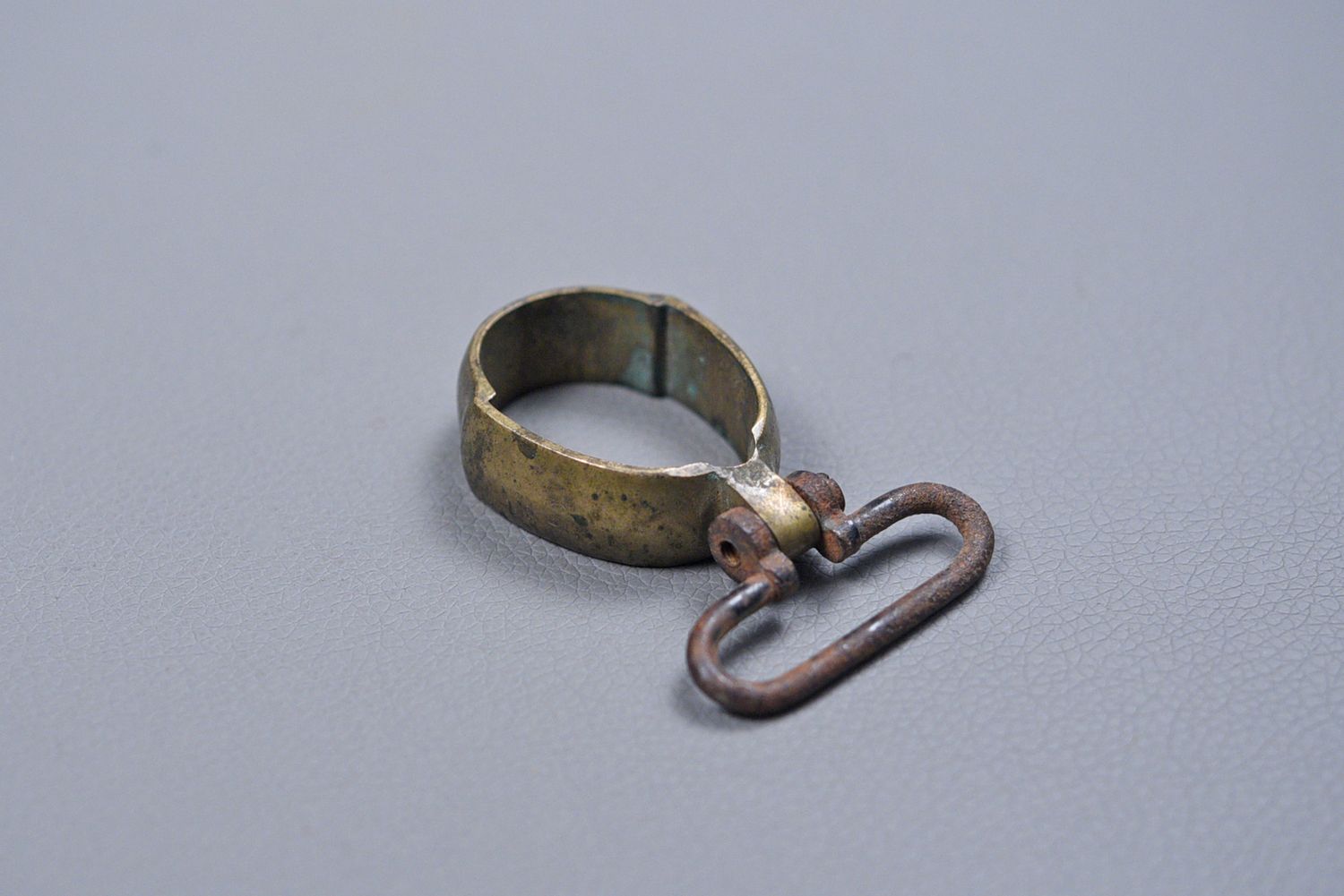 CIVIL WAR BRASS BARREL BAND w/SWIVEL CIVIL WAR BRASS BARREL BAND w/SWIVEL