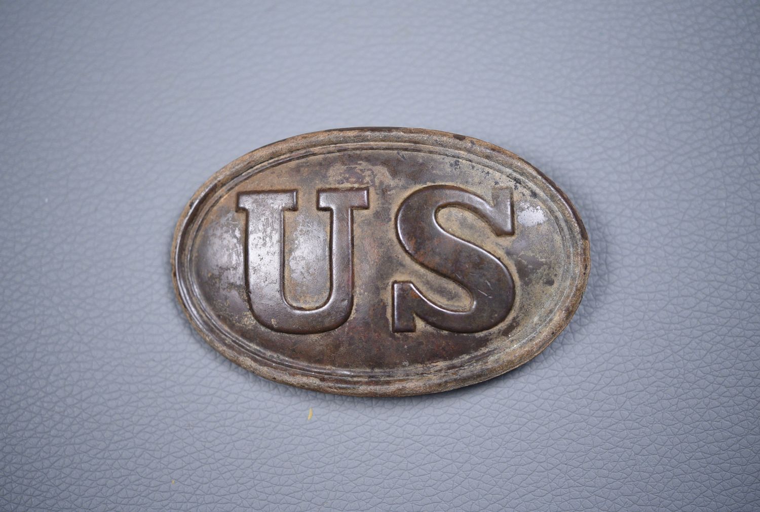 CIVIL WAR U.S. OVAL BELT BUCKLE w/ARROW HOOKS - RECOVERED AT COLD HARBOR CIVIL WAR U.S. OVAL BELT BUCKLE w/ARROW HOOKS - RECOVERED AT COLD HARBOR