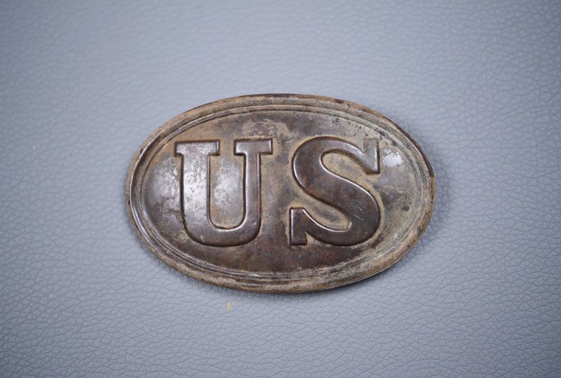 CIVIL WAR U.S. OVAL BELT BUCKLE w/ARROW HOOKS - RECOVERED AT COLD HARBOR CIVIL WAR U.S. OVAL BELT BUCKLE w/ARROW HOOKS - RECOVERED AT COLD HARBOR