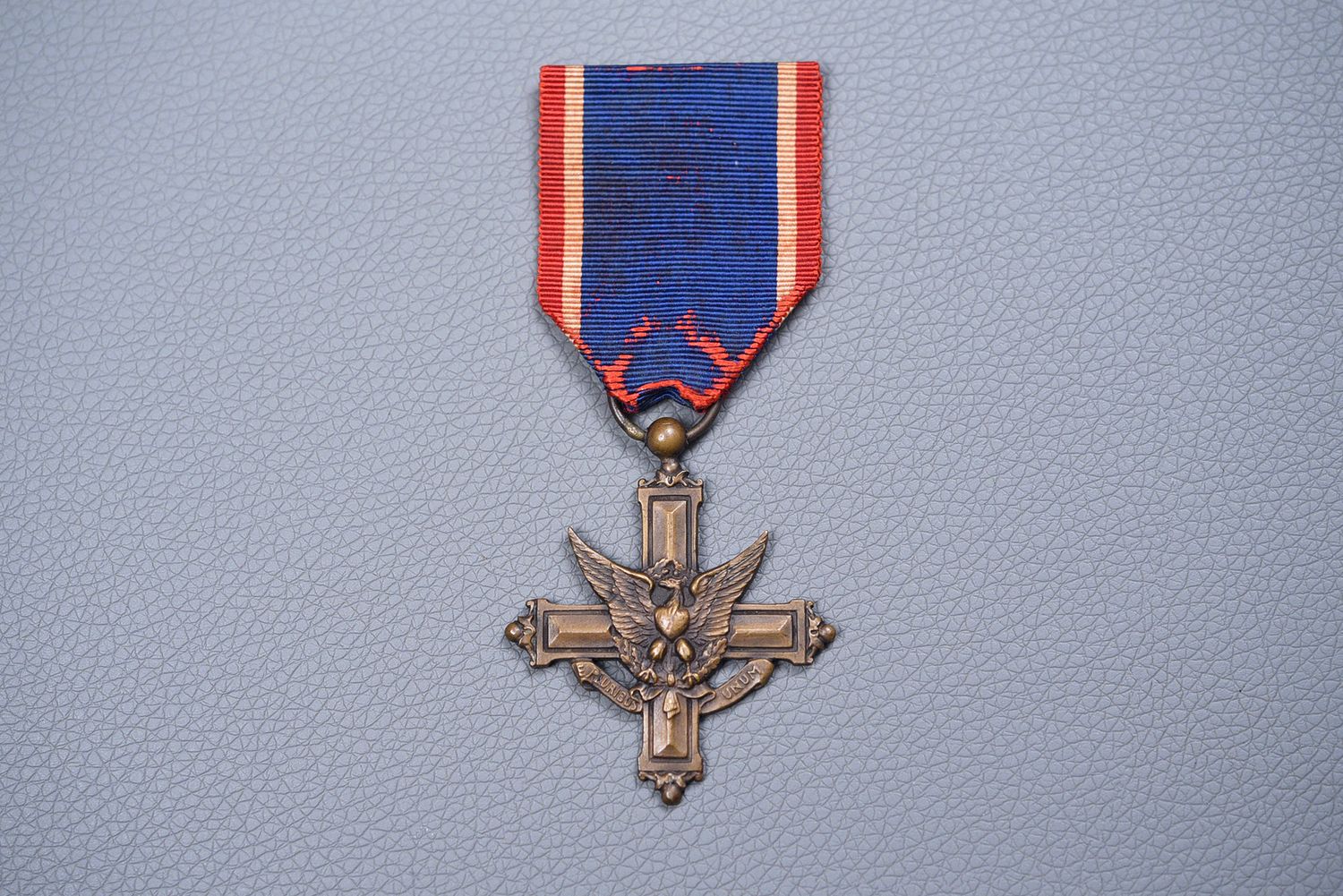 WWI U. S. DISTINGUISHED SERVICE CROSS, 2nd TYPE – FRENCH MADE WWI U. S. DISTINGUISHED SERVICE CROSS, 2nd TYPE – FRENCH MADE