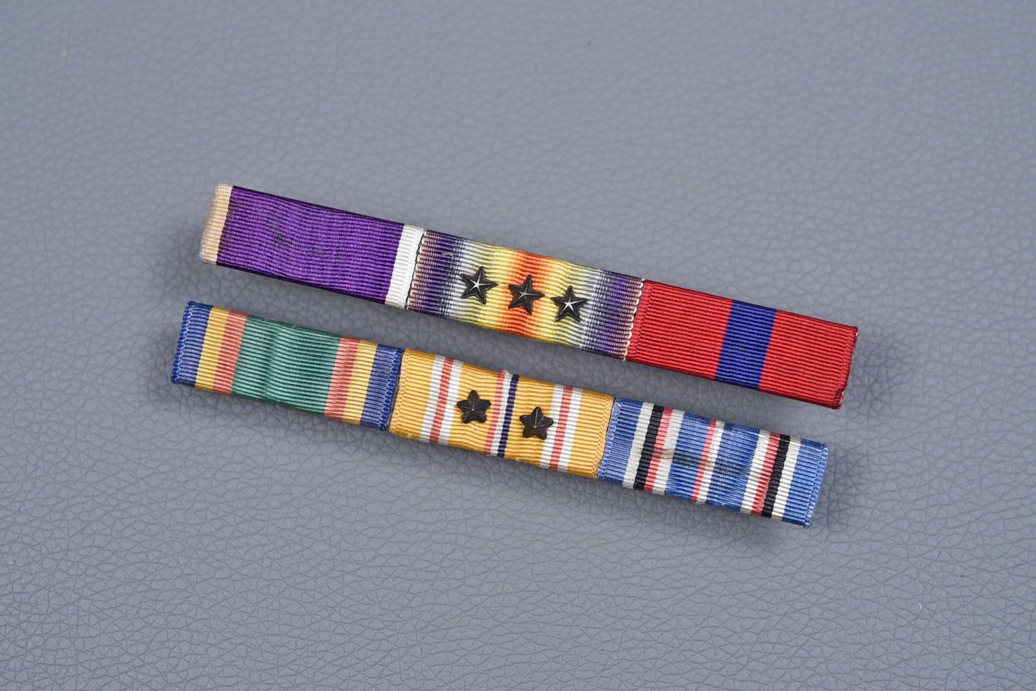 WWII US MARINE CORPS RIBBON BAR LOT OF 2 BARS - ½ INCH WIDE NAVY TYPE WWII US MARINE CORPS RIBBON BAR LOT OF 2 BARS - ½ INCH WIDE NAVY TYPE