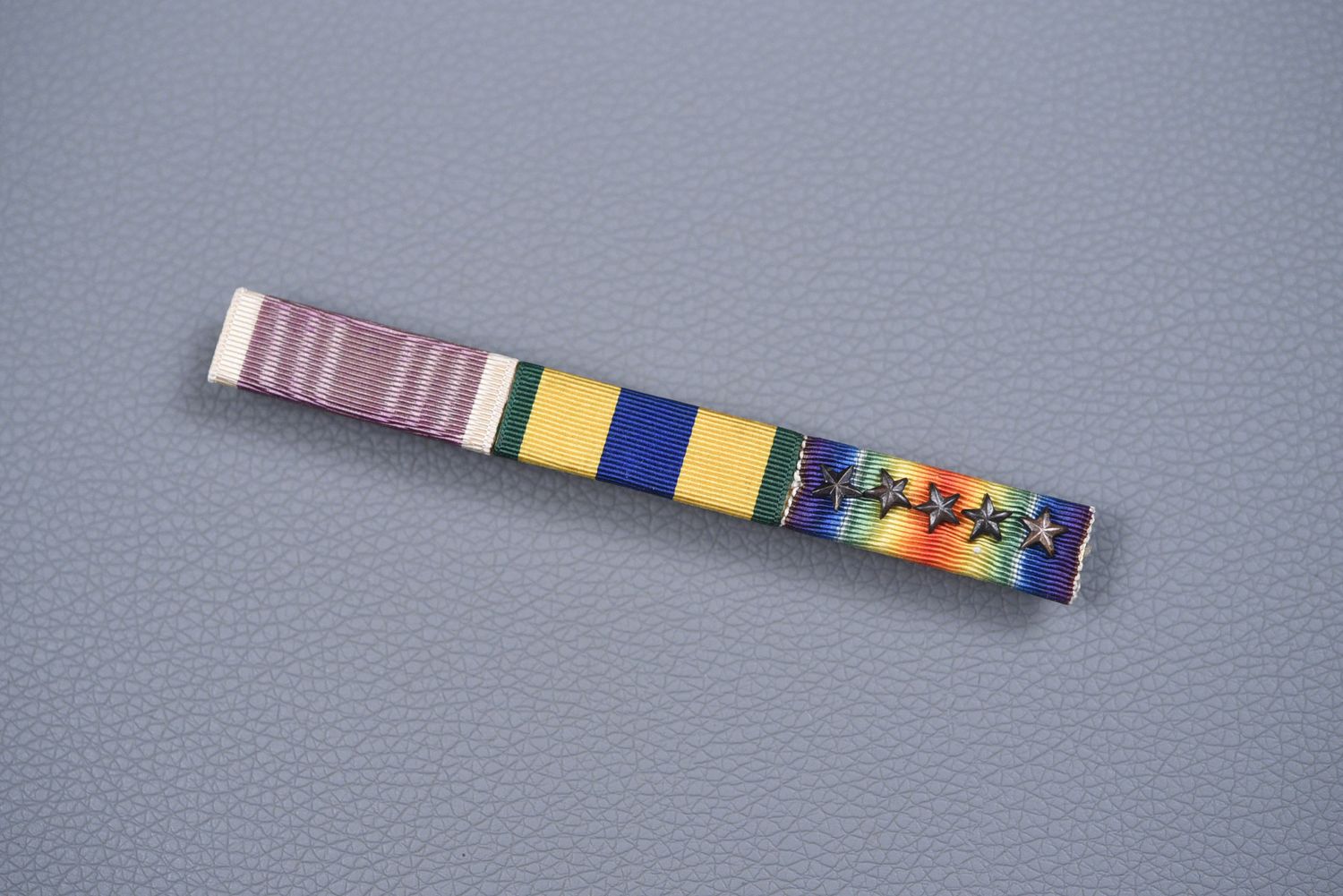 WWII U.S. NAVY PURPLE HEART RIBBON BAR w/NAVY EXPEDITIONARY/WWI VICTORY w/5 STARS ½ INCH RIBBONS WWII U.S. NAVY PURPLE HEART RIBBON BAR w/NAVY EXPEDITIONARY/WWI VICTORY w/5 STARS ½ INCH RIBBONS