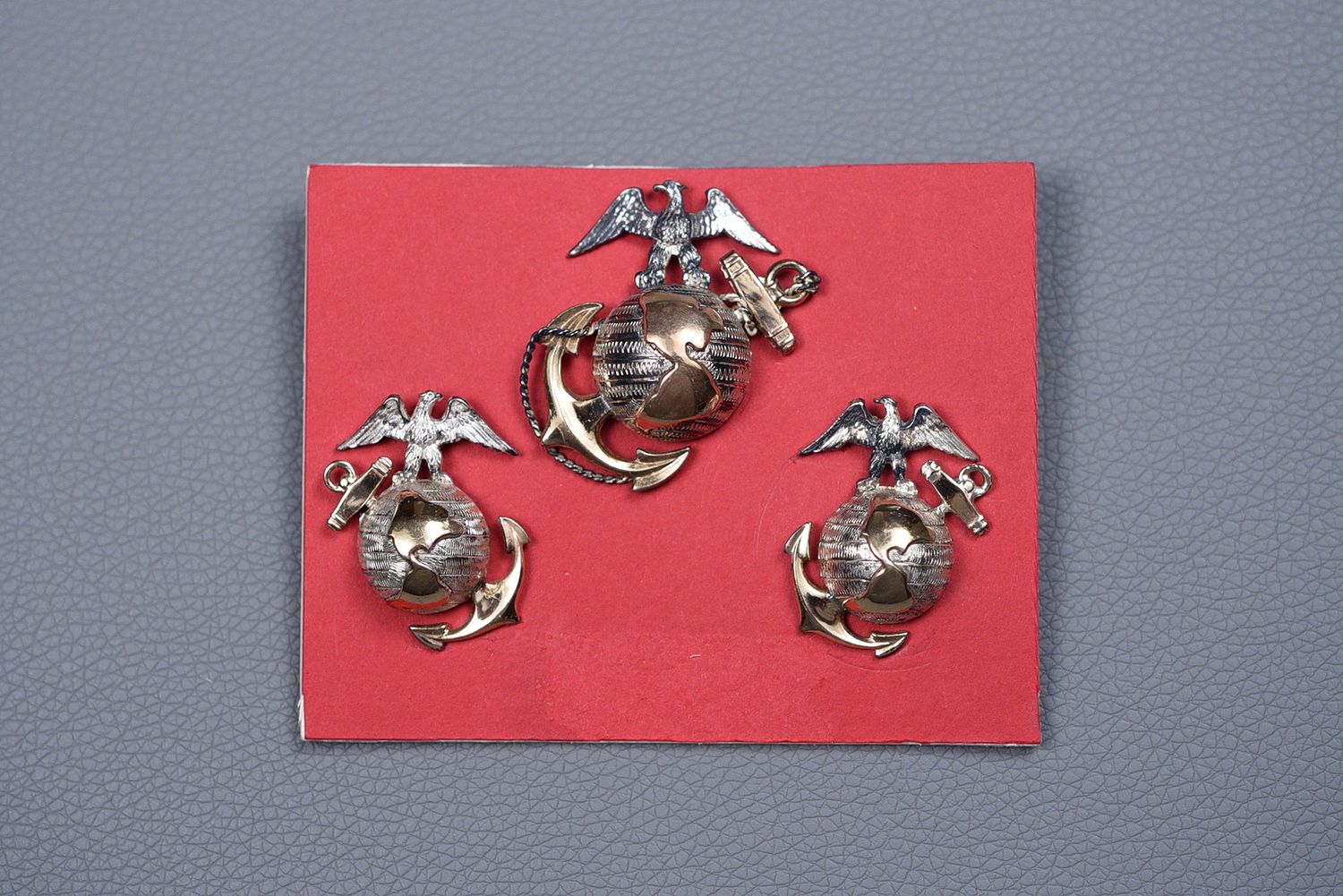 WWII U.S. MARINE CORPS DRESS EGA 3-PIECE SET BY H&H - STERLING & GOLD WWII U.S. MARINE CORPS DRESS EGA 3-PIECE SET BY H&H - STERLING & GOLD