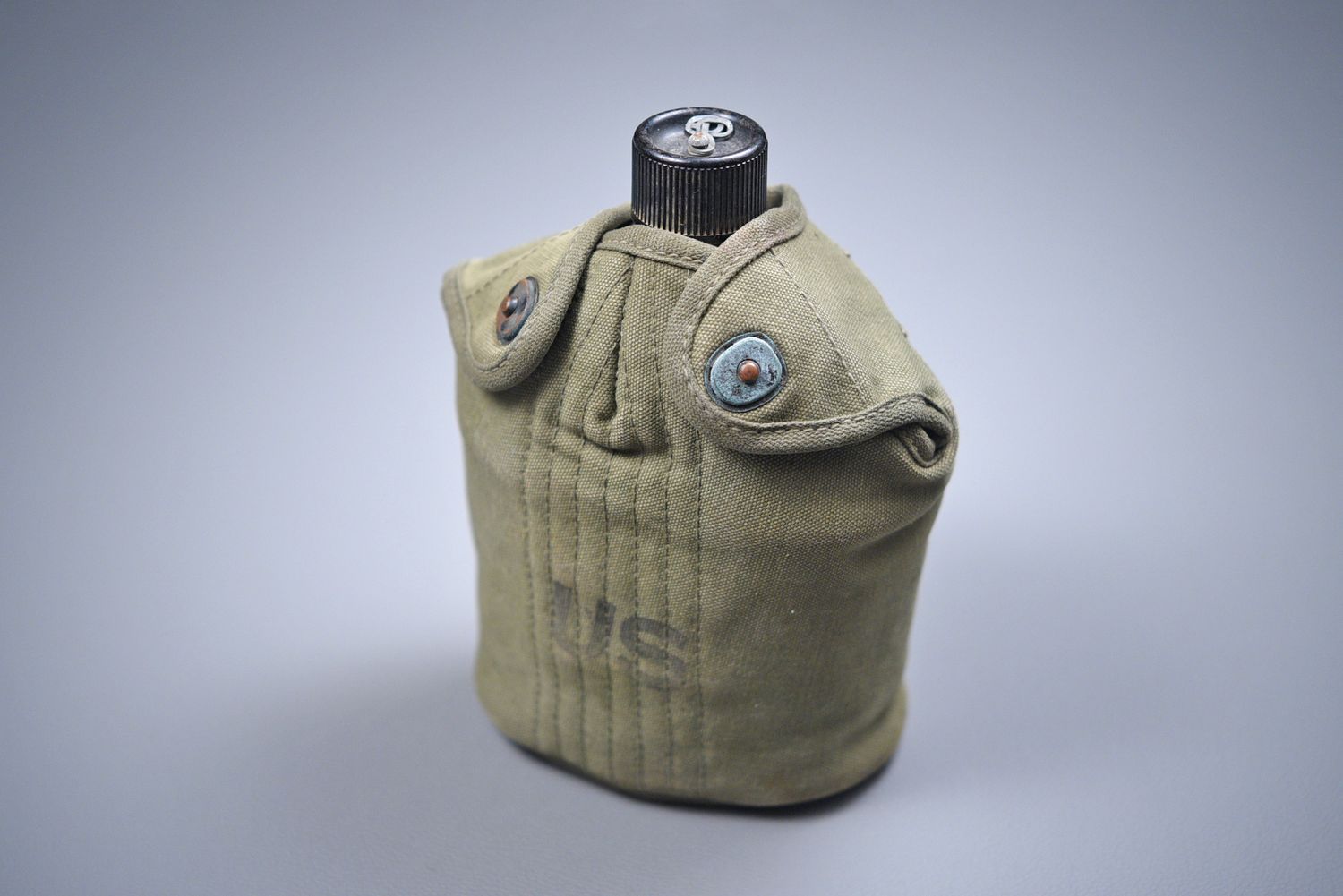 VIETNAM WAR MODEL 1910 CANTEEN, COVER & CUP VIETNAM WAR MODEL 1910 CANTEEN, COVER & CUP