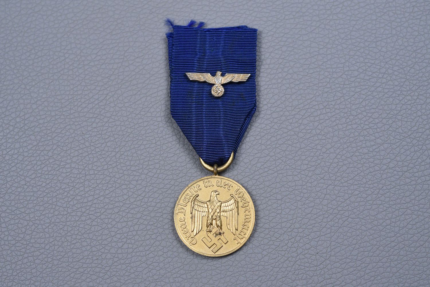 WWII GERMAN ARMY 12 YEAR FAITHFUL SERVICE MEDAL w/DEVICE WWII GERMAN ARMY 12 YEAR FAITHFUL SERVICE MEDAL w/DEVICE