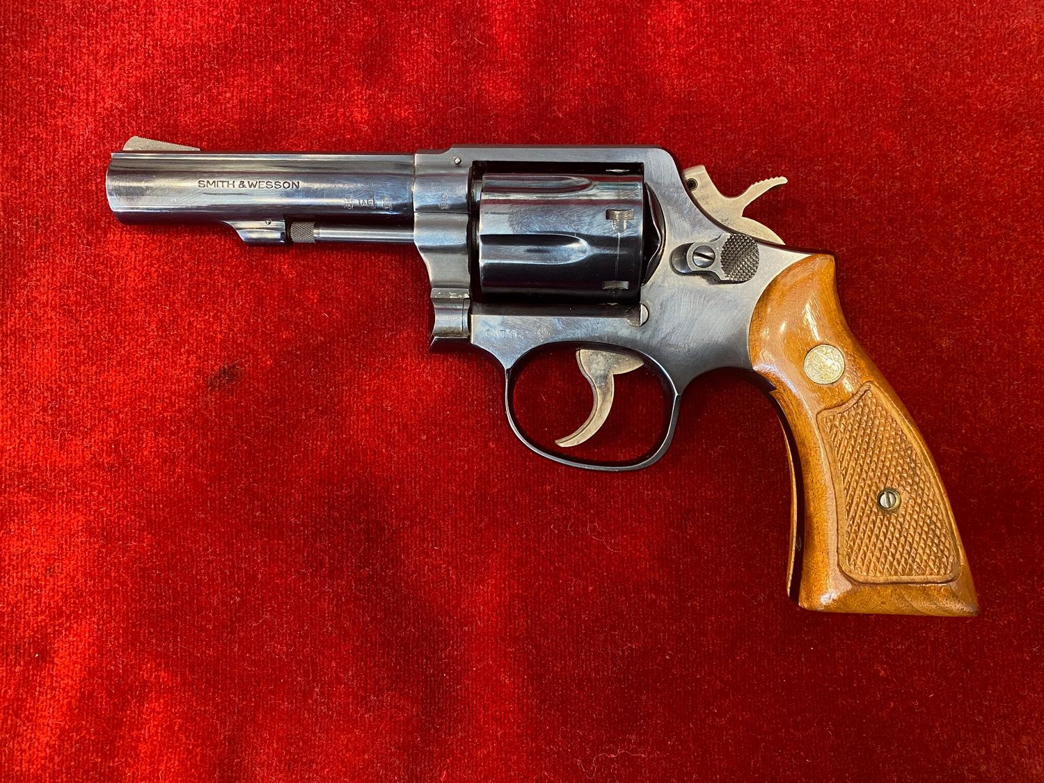 Smith & Wesson - 13-2