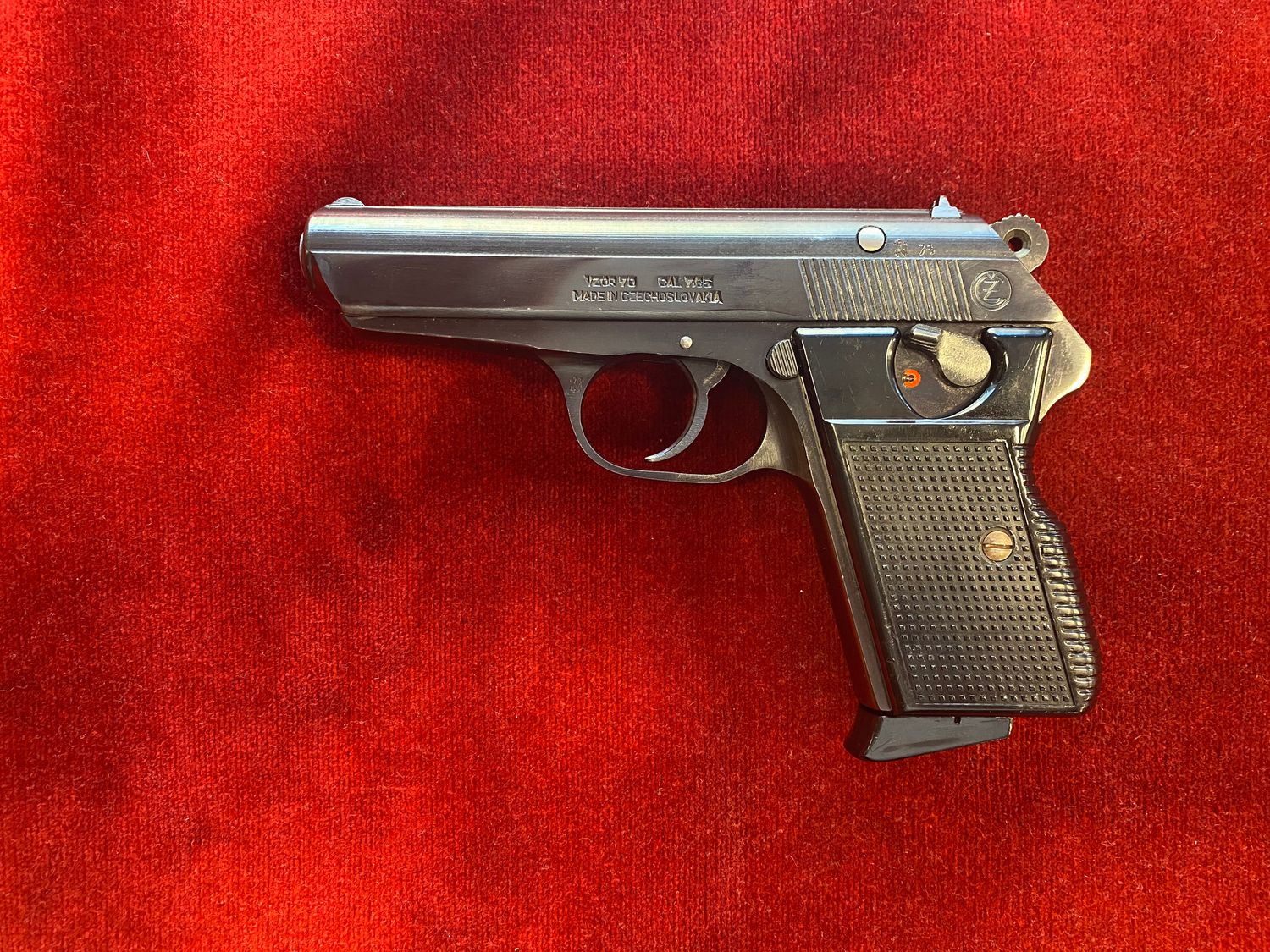 CZ - VZOR 70