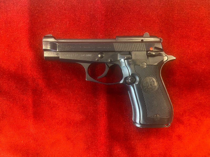 Beretta - 84 FS Beretta - 84 FS