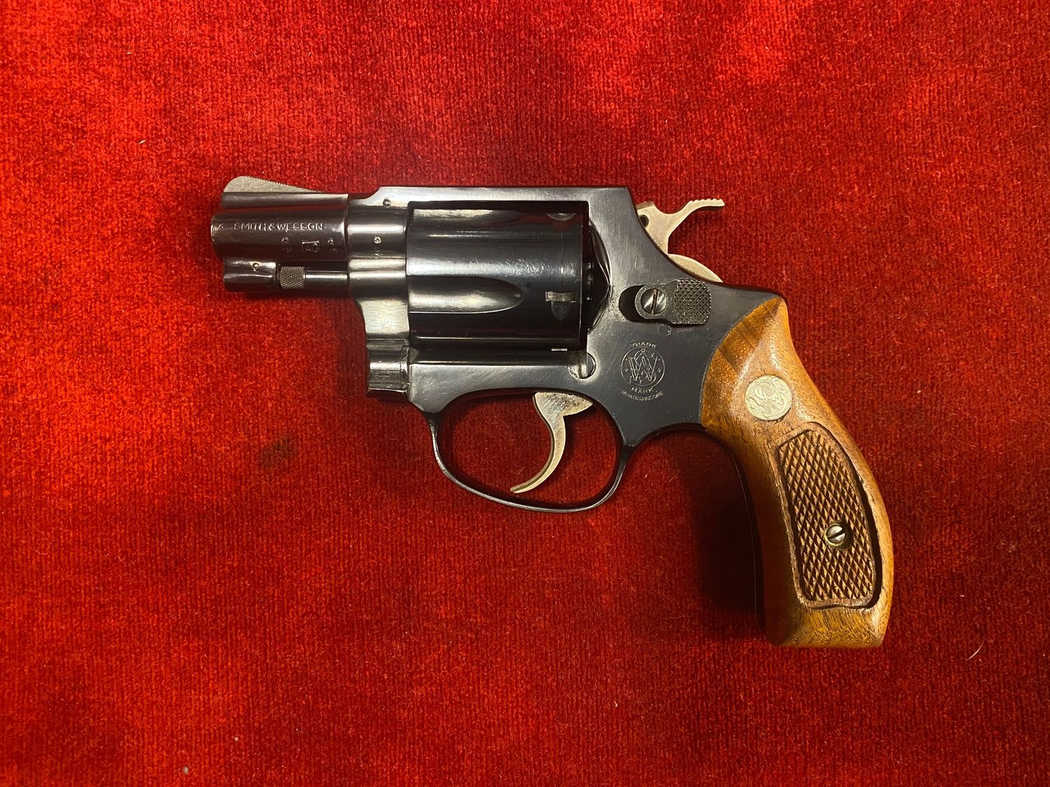 Smith & Wesson - 36