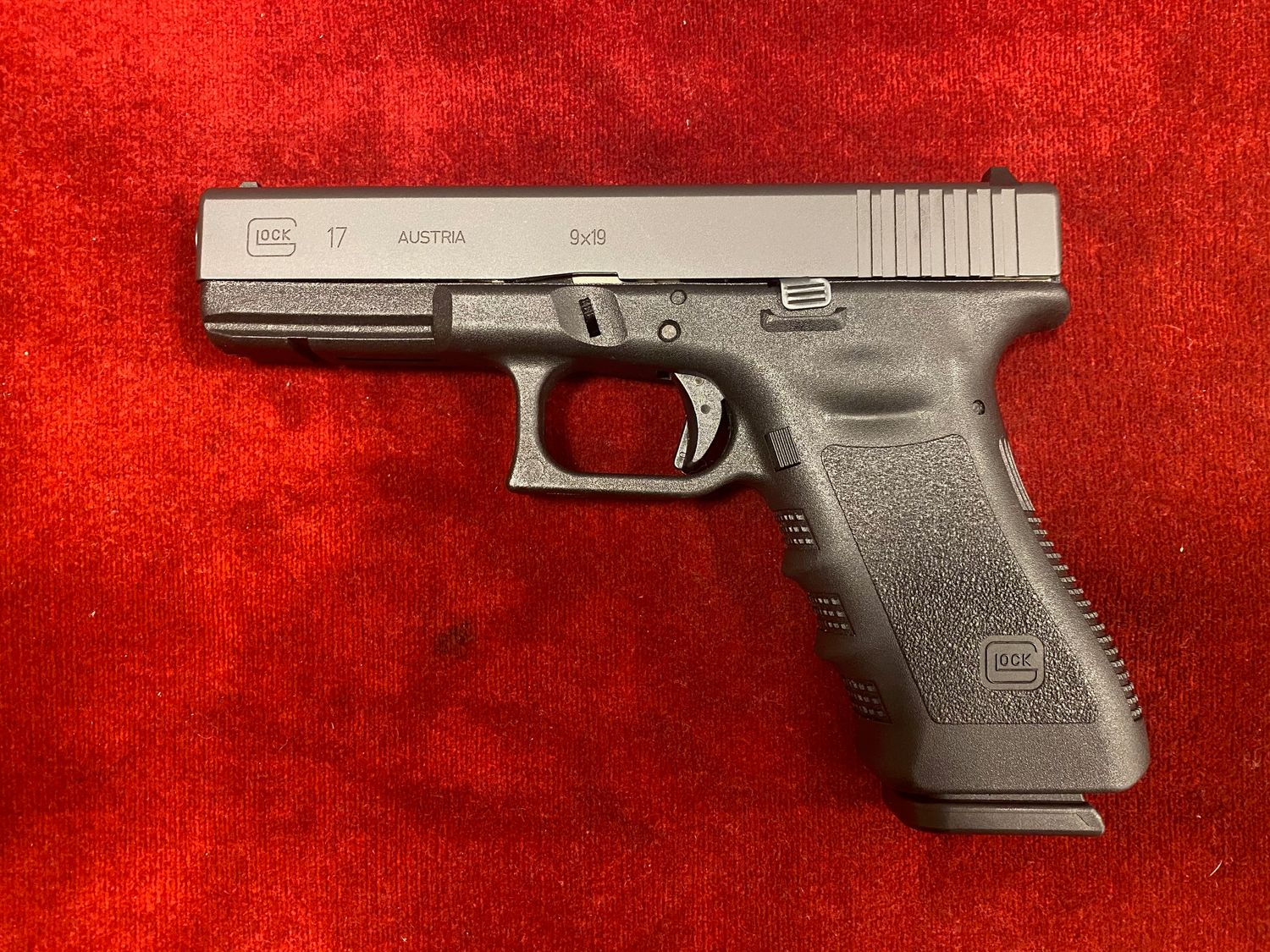 Glock - 17 Gen 3 9x21