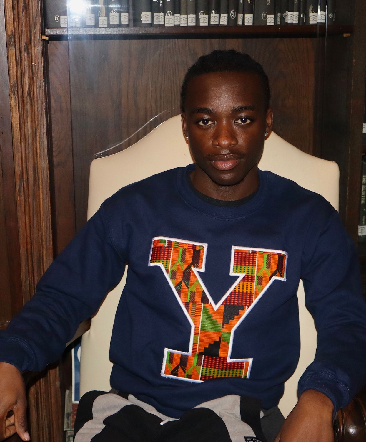 Kente "Y" Crewneck L; Navy