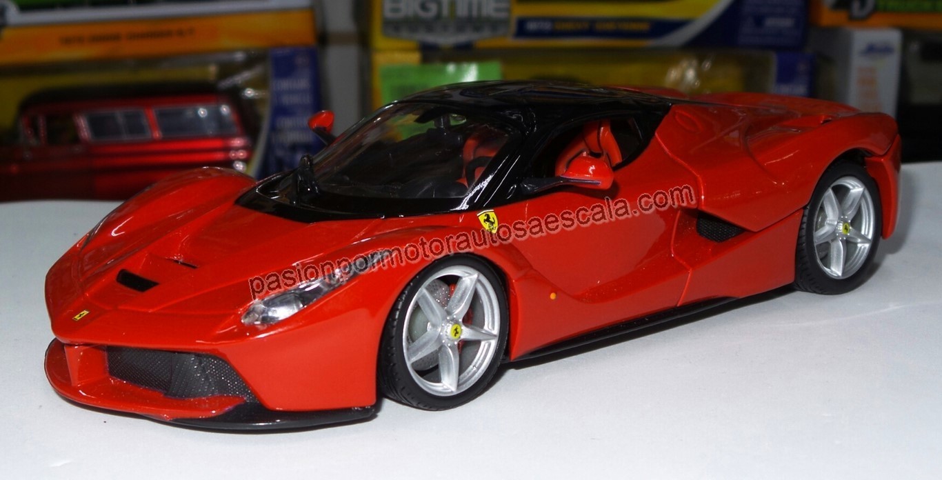 1:24 Ferrari LaFerrari 2013 Rojo Bburago Burago En Display / A Granel
