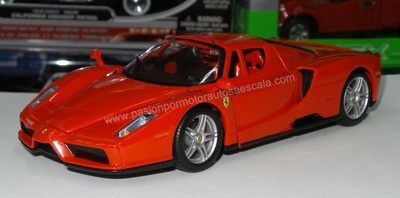 1:24 Ferrari Enzo 2002 Rojo BBURAGO Race &amp; Play 00044