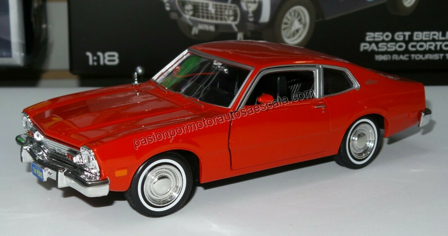 1:24 Ford Maverick Coupe 1974 Rojo Motor Max En Display / A Granel