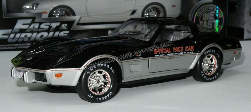 1:24 Chevrolet Corvette 1978 Indianapolis Indy 500 Pace Car GREENLIGHT