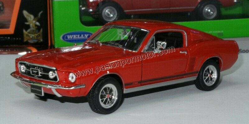 1:24 Ford Mustang GT Fastback 1967 Rojo WELLY Nex Models Shelby