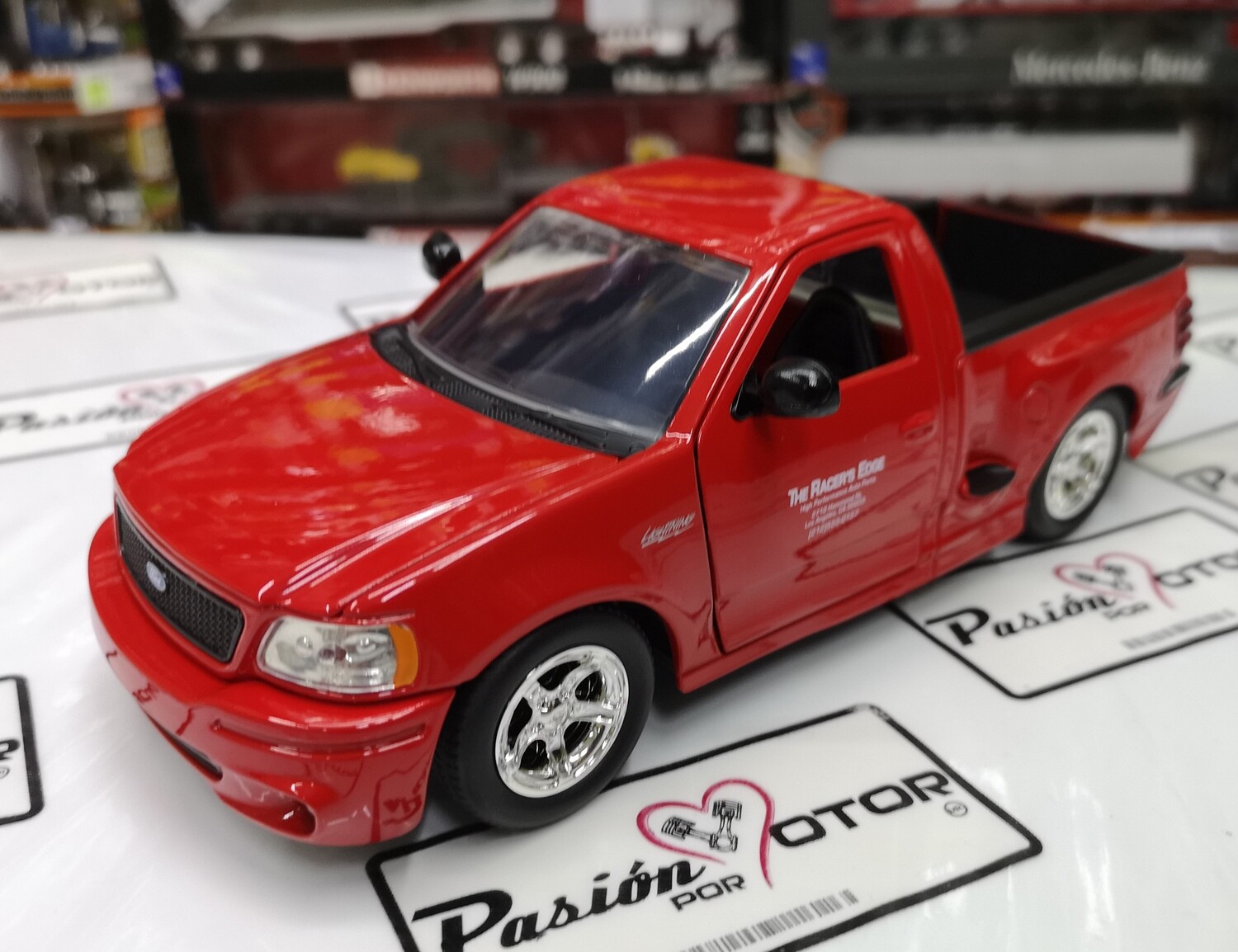1:24 Ford F-150 SVT Lightning Pick Up 1999 Brian&#39;s Rapido Y Furioso 1 JADA TOYS 00244