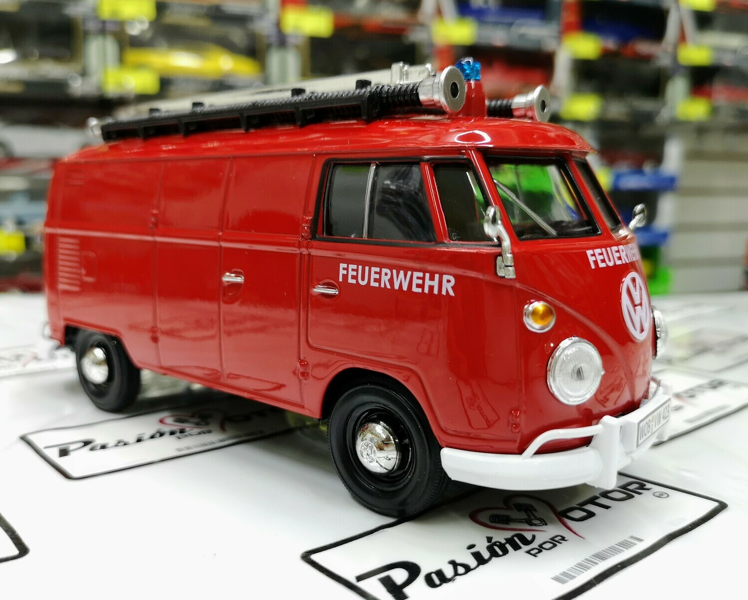 1:24 Volkswagen Type 2 T1 Combi Panel 1961 Bomberos Rojo MOTOR MAX