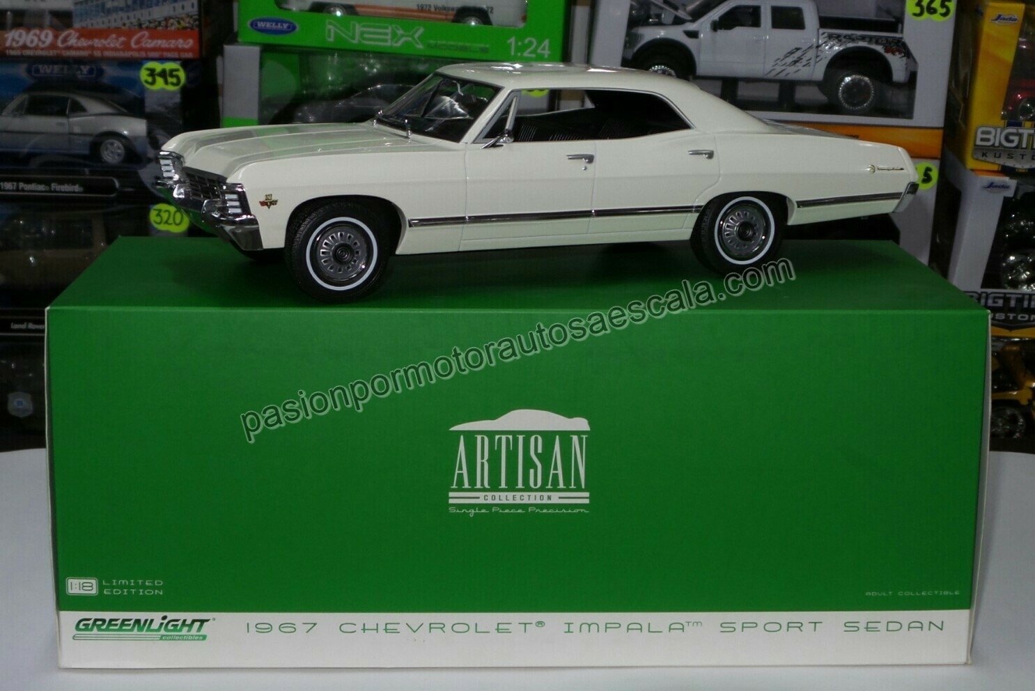 1:18 Chevrolet Impala Sport Sedan 1967 Blanco Greenlight Artisan