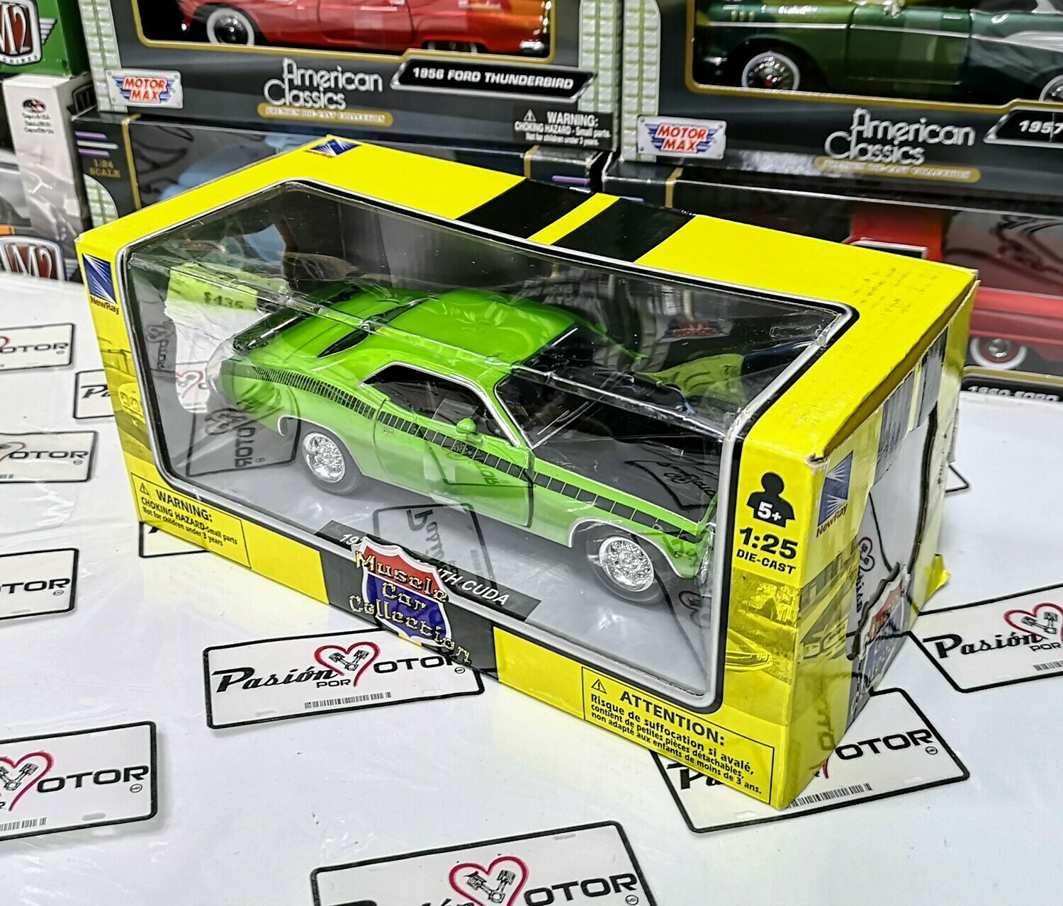 1:25 Plymouth Cuda 1970 Verde New Ray Muscle Car Collection C Caja