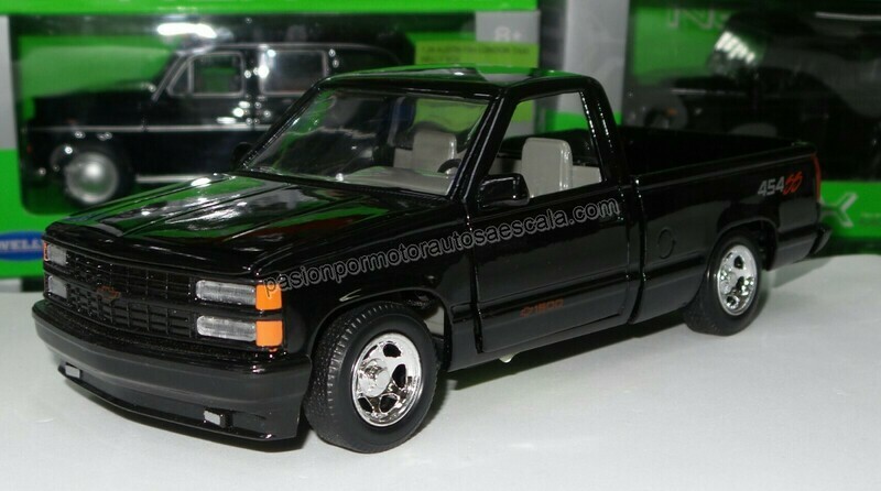 1:24 Chevrolet Pick Up 454 SS 1992 Negro Motor Max En Display / A Granel