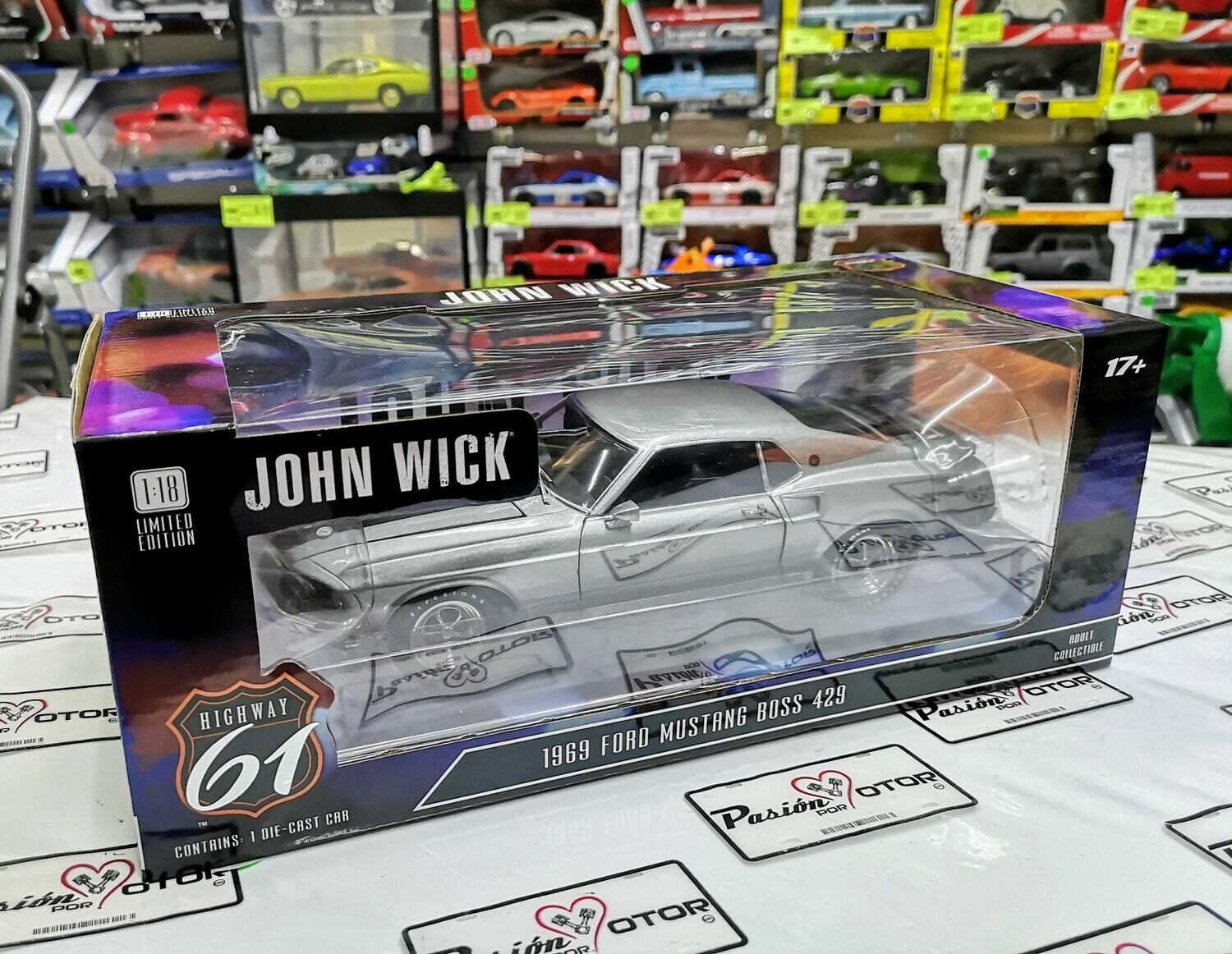 John Wick 1/18 - ford mustang boss 429 1969 color chrome highway 61