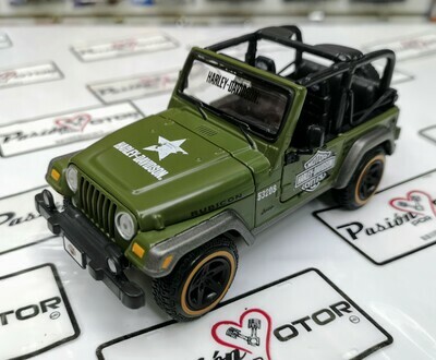 1:27 Jeep Wrangler 2003 Verde Edición Harley Davidson MAISTO En Display a Granel 1:24