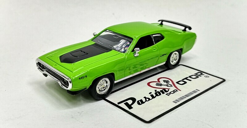 1:43 Plymouth GTX Coupe 1971 Verde LUCKY DIE CAST Road Signature Collection 00816 1:43 Plymouth GTX Coupe 1971 Verde LUCKY DIE CAST Road Signature Collection 00816