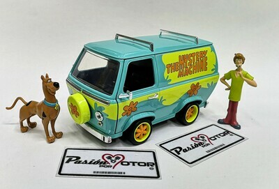 1:24 The Mystery Machine - Maquina del Misterio con Figuras de Shaggy &amp; Scooby Doo JADA TOYS Hollywood 01049