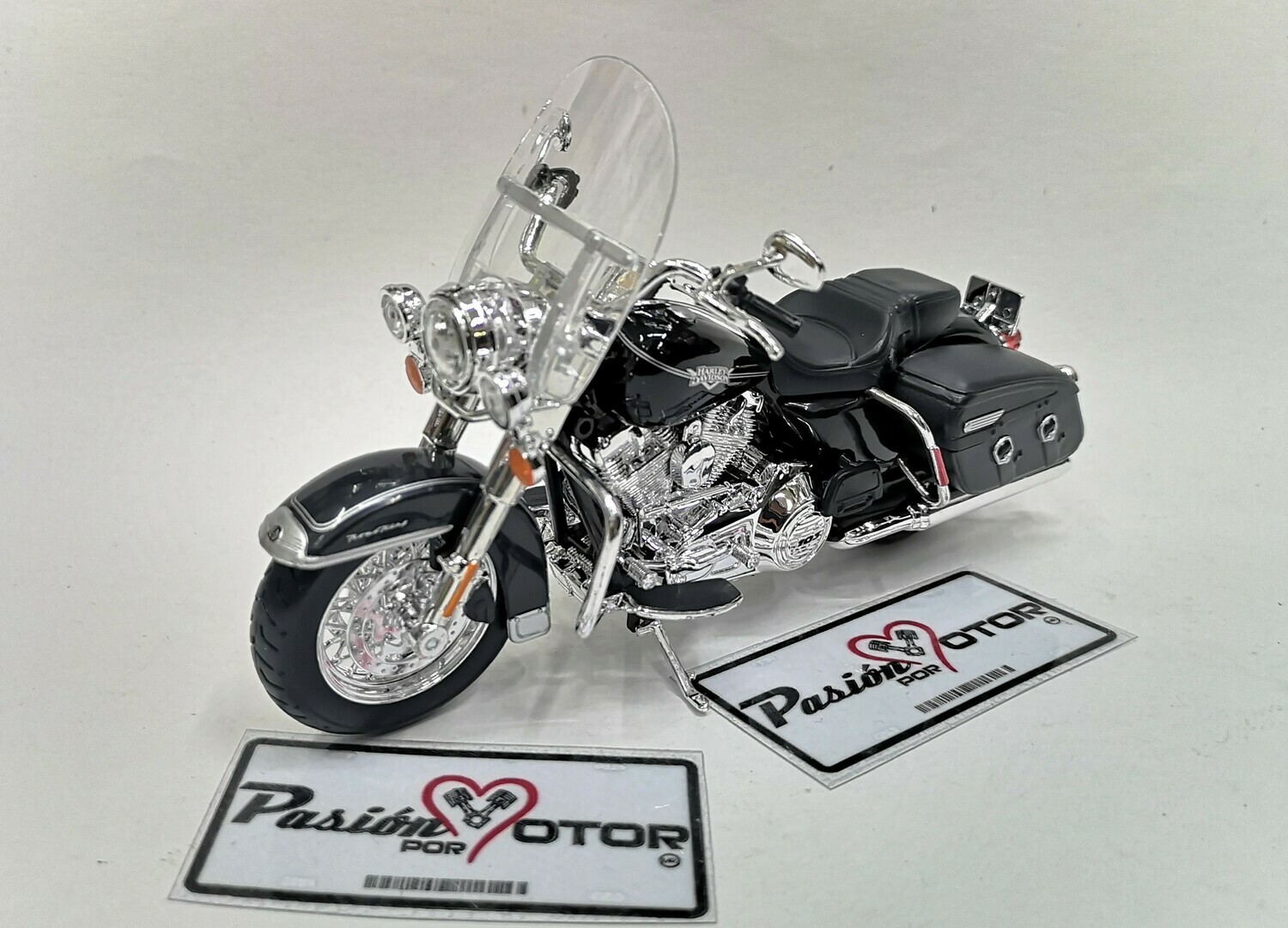 1:12 Harley Davidson FLHRC Road King Classic 2013 Negro Motocicleta MAISTO H-D Custom