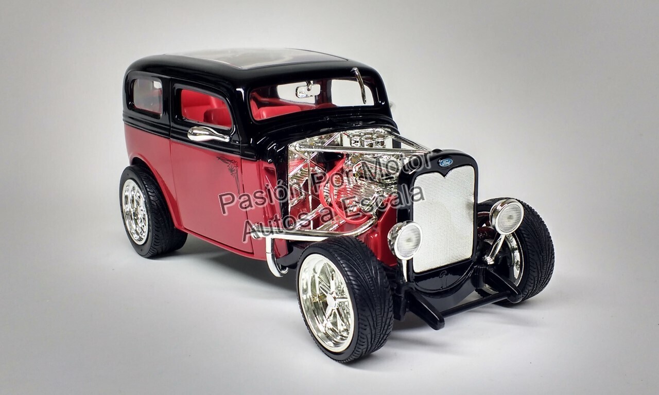 1:18 Ford Model A Coupe Custom 1931 Rojo c Negro LUCKY DIE CAST Road Legends