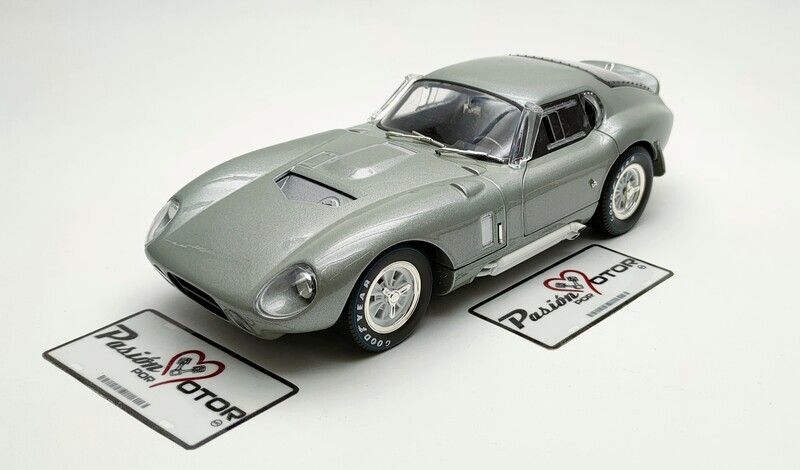 1:18 Shelby Cobra Daytona Coupe 1965 SHELBY COLLECTIBLES Cars Legend Series