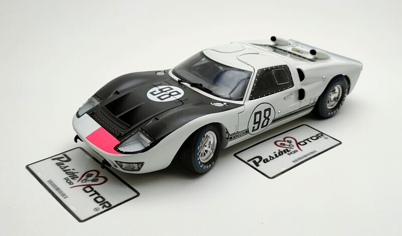 1:18 Ford GT-40 MK II Coupe 24 Horas de Daytona Lloyd Ruby - Ken Miles #98 1966 Blanco c negro SHELBY COLLECTIBLES CARS Legend Series Le Mans