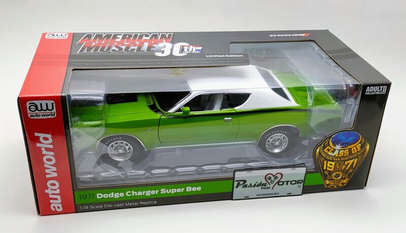 1:18 Dodge Charger Super Bee Coupe Magnum 383 1971 Verde y Blanco Auto World American Muscle