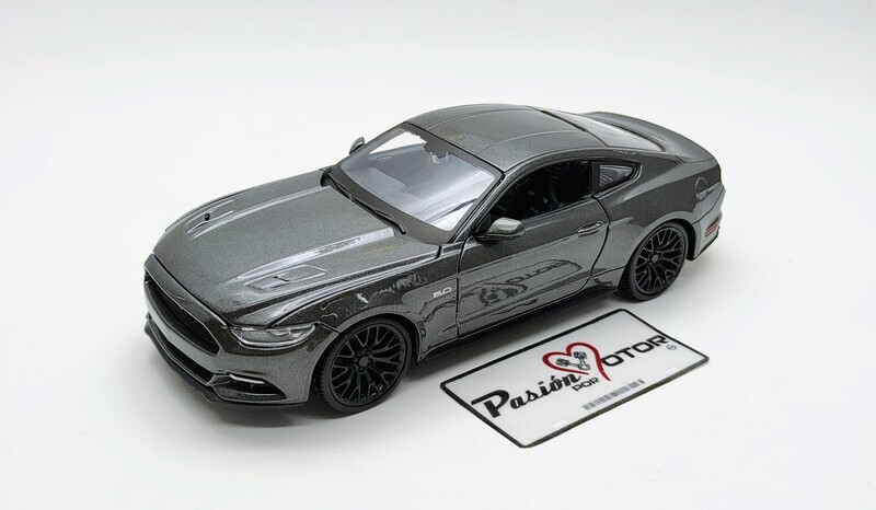 1:24 Ford Mustang GT 5.0 Coupe 2015 Gris Maisto Special Edition Con Caja