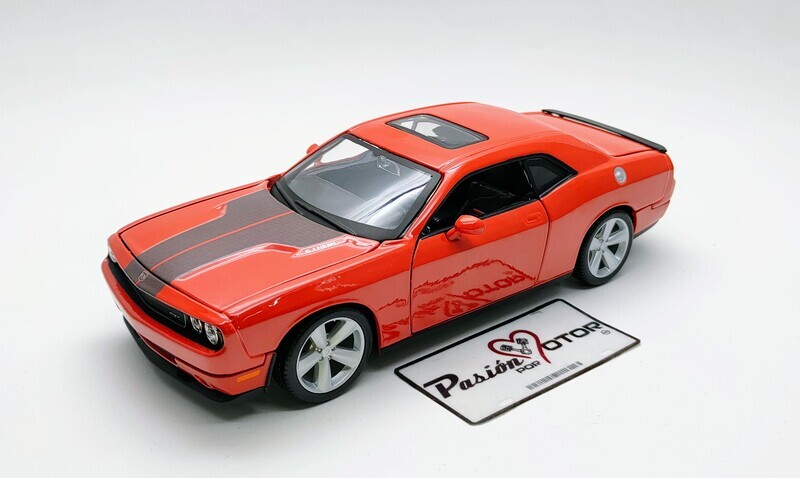 1:24 Dodge Challenger SRT8 Coupe 2008 Naranja MAISTO Special Edition 02399