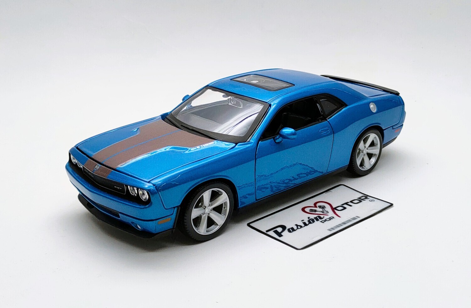 1:24 Dodge Challenger SRT8 Coupe 2008 Azul MAISTO Special Edition