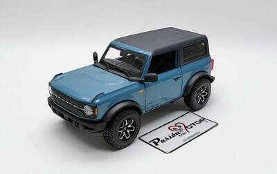 1:24 Ford Bronco Badlands 2 Puertas SUV 2021 Azul MAISTO Special Edition En Display a Granel