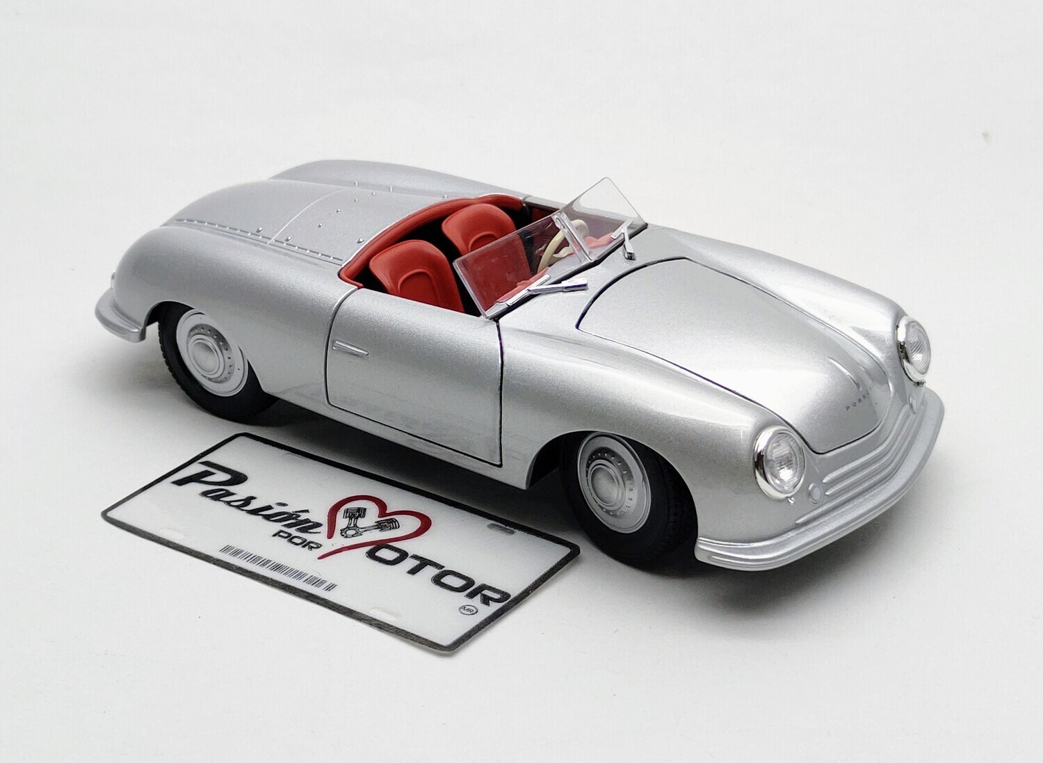 1:24 Porsche 356 nr. Roadster 1948 Plata Welly en Caja