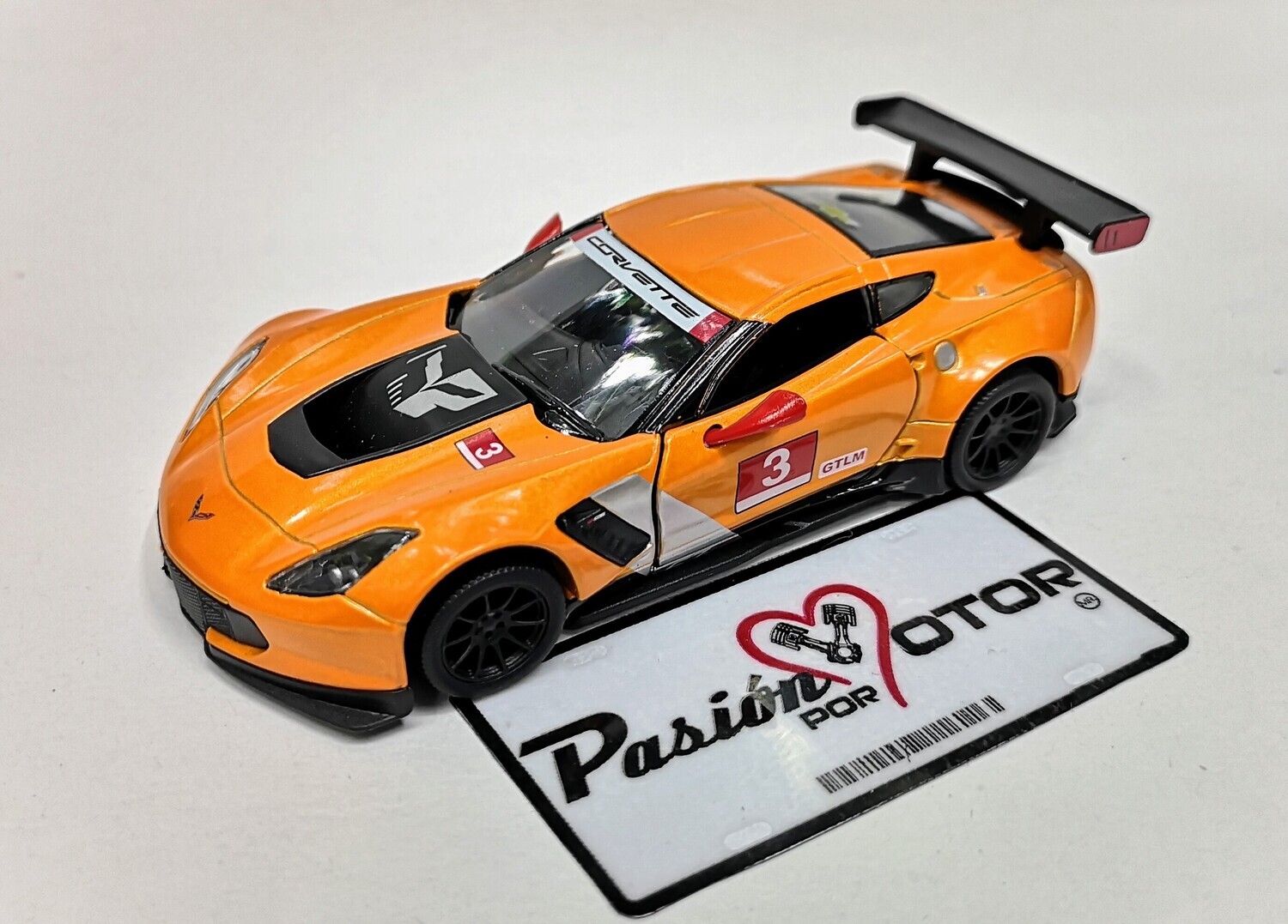 5 Pulgadas / 1:36 Chevrolet Corvette C7.R 2016 Naranja KINSMART En Display / a Granel 1:32 03430