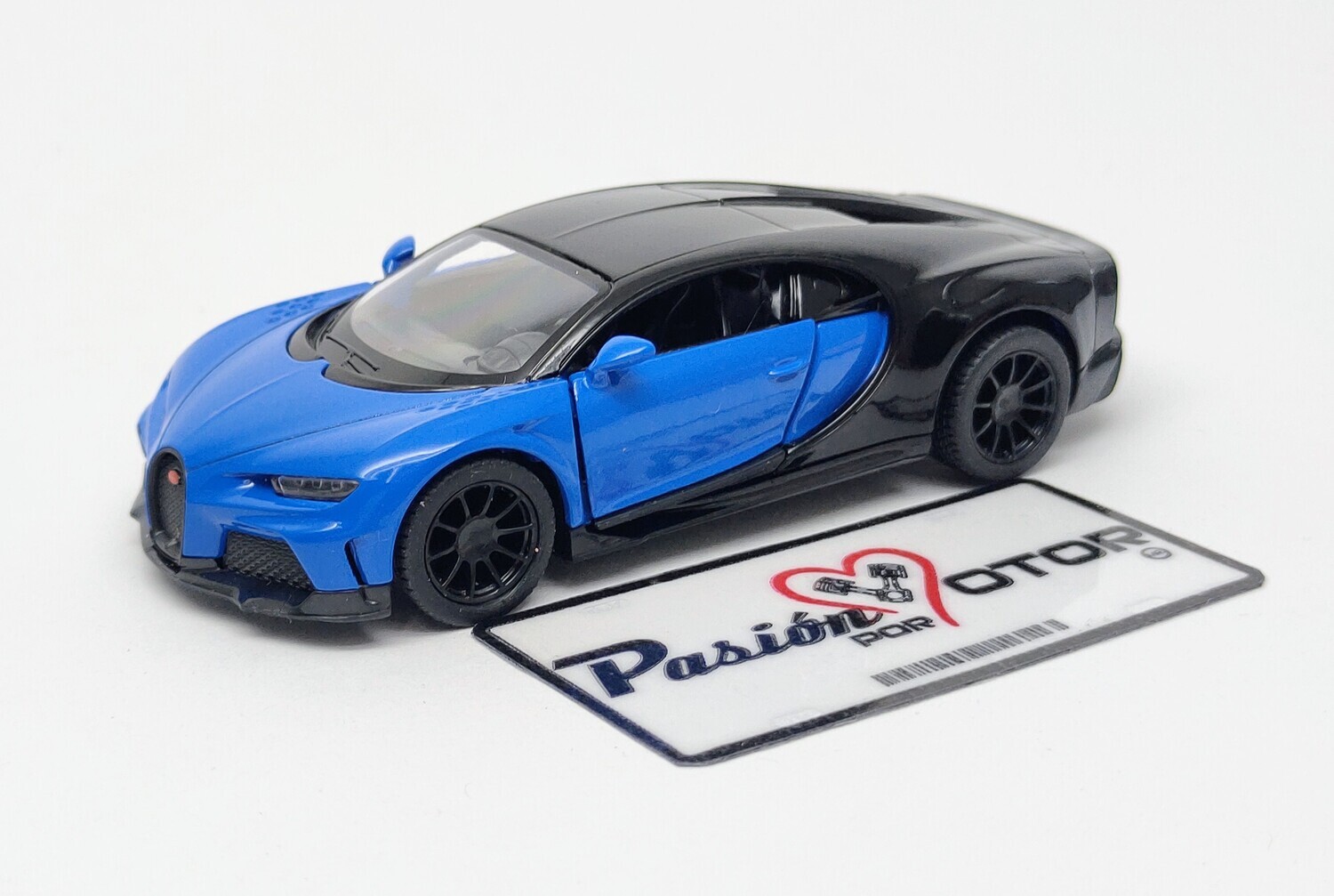 5 Pulgadas / 1:38 Bugatti Chiron Super Sport Coupe 2021 Azul y Negro KINSMART Display a Granel 1:32 04633