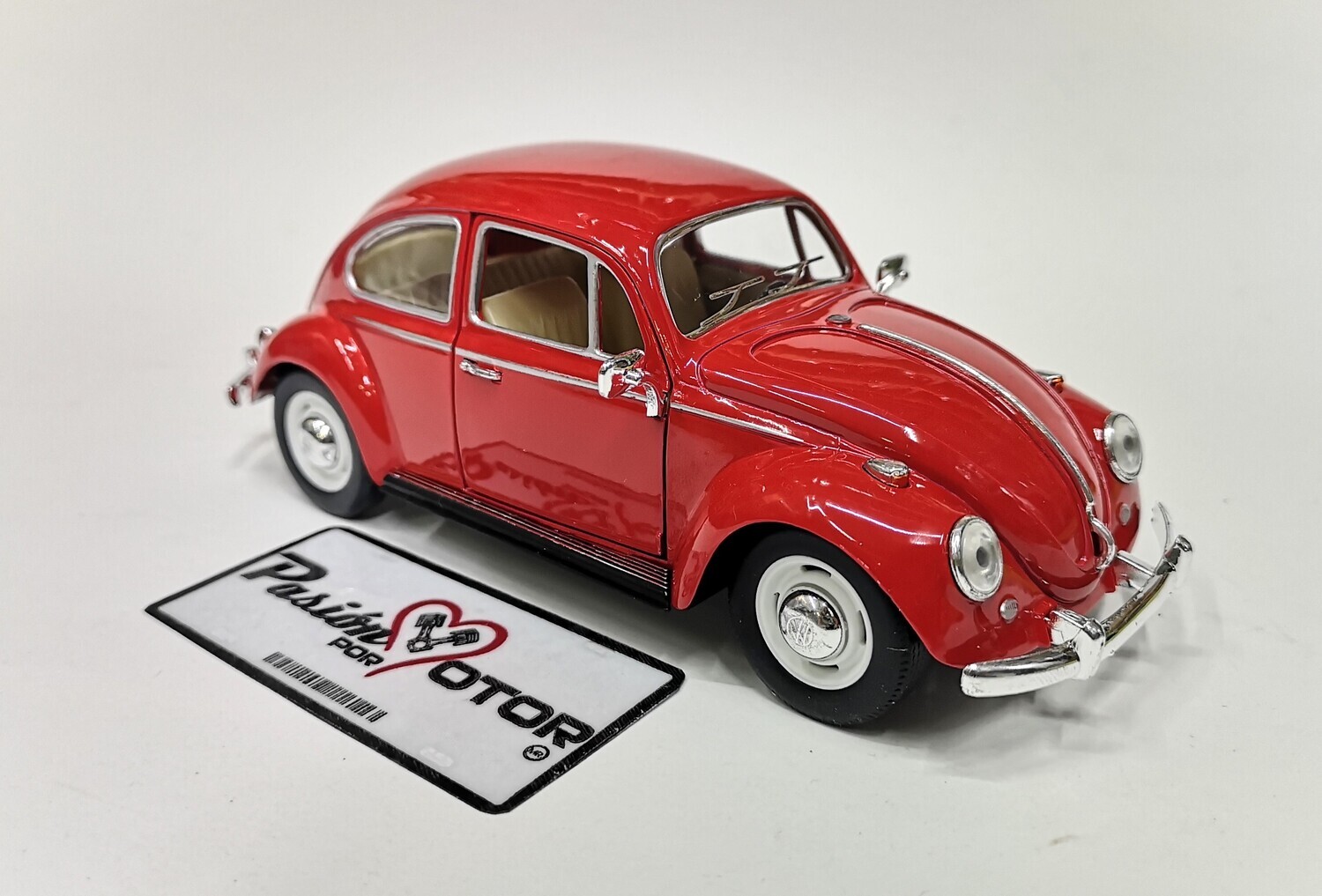 1:24 Volkswagen Beetle Sedan 1967 Classic Rojo Brillante KINSMART En Display a Granel