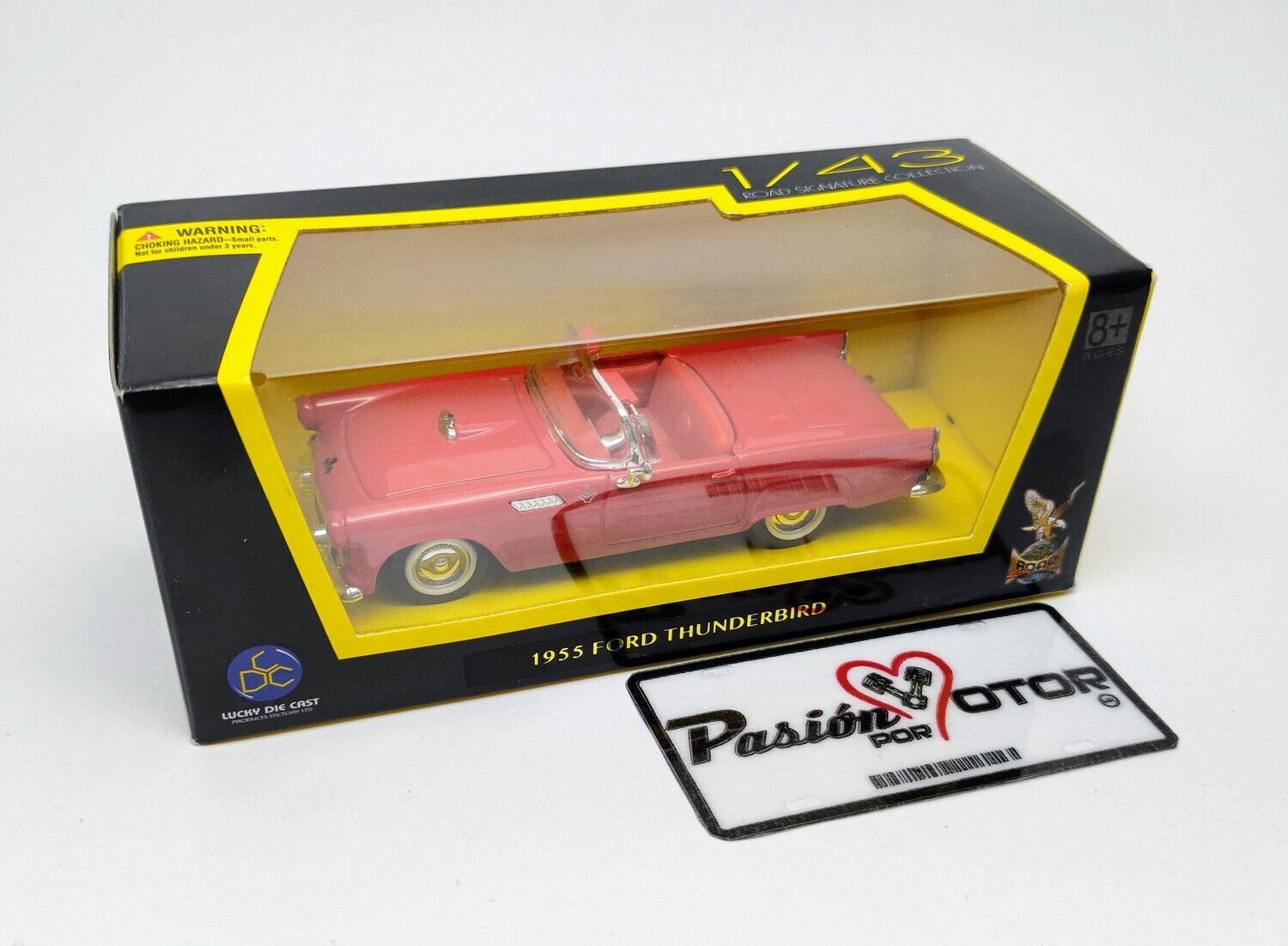 1:43 Ford Thunderbird Convertible 1955 Lucky Die Cast Road Signature Collection