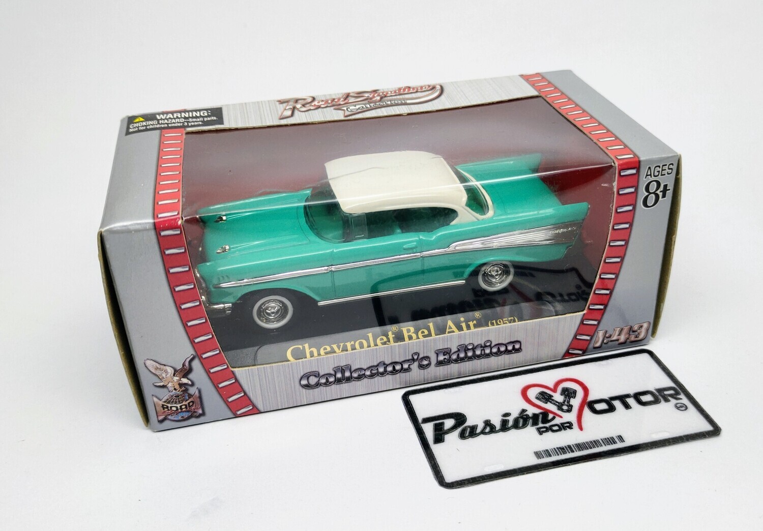 1:43 Chevrolet Bel Air Coupe 1957 Lucky Die Cast Road Signature Collection