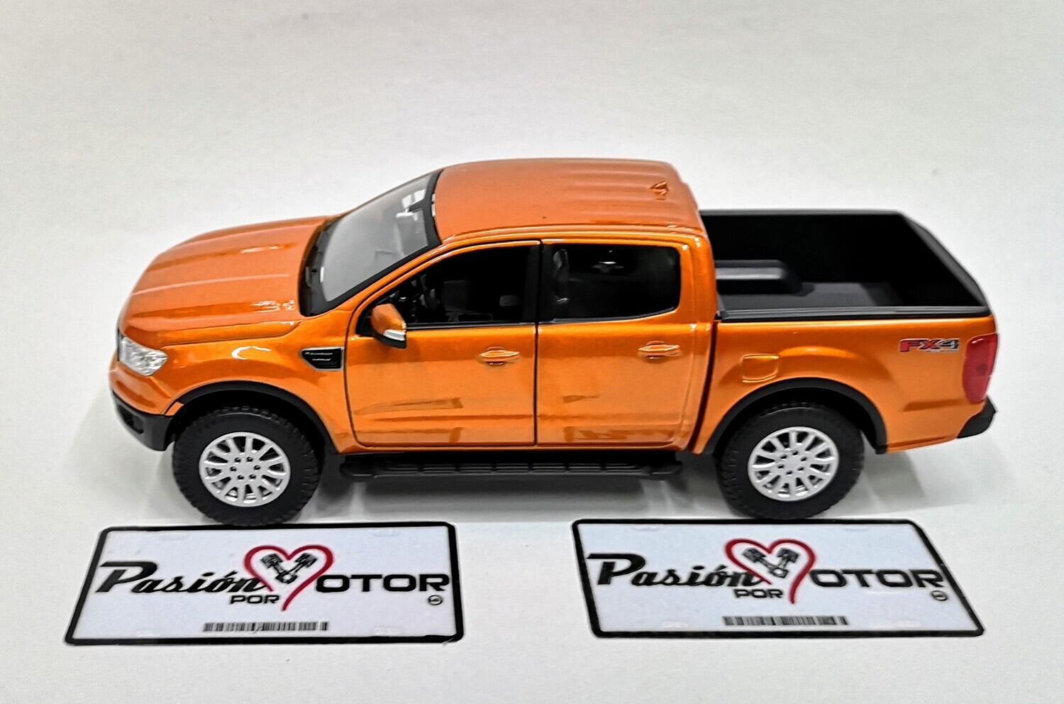 1:27 Ford Ranger Super Crew 2019 Maisto Special Edition Pick Up En Display / A Granel 1:24