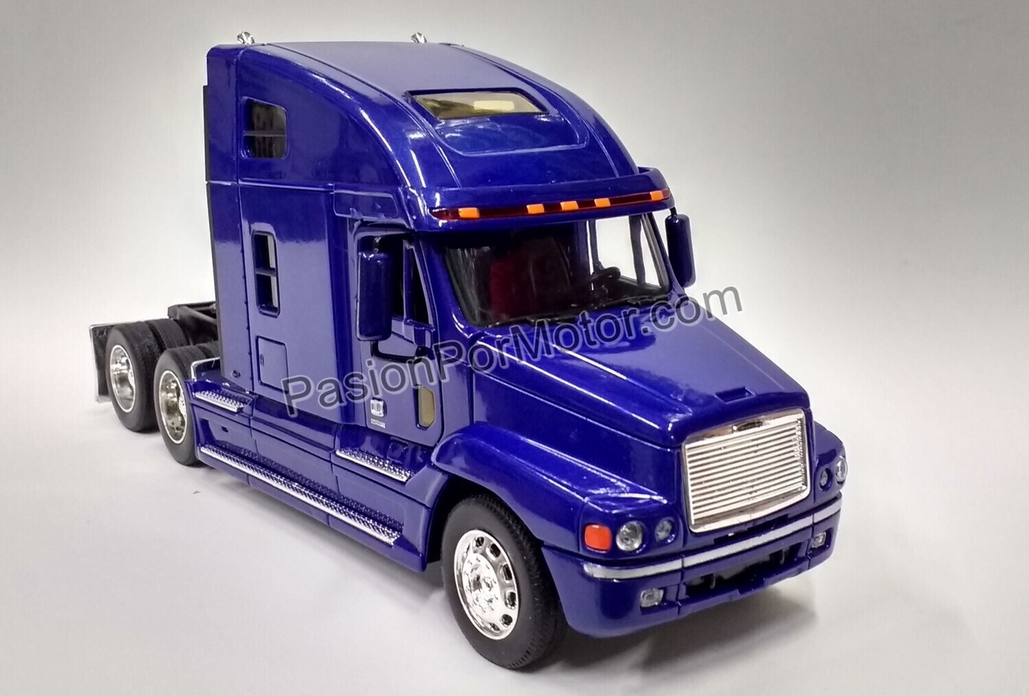 1:32 Freightliner Century Class Cabina Welly Display