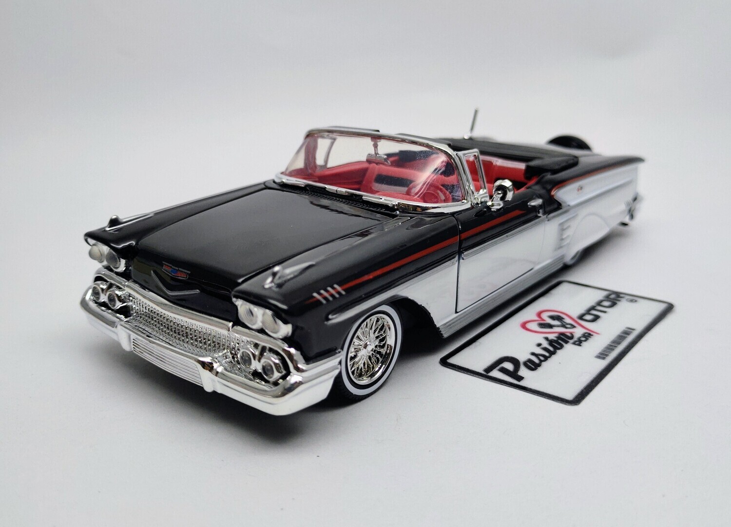 1:24 Chevrolet Impala Convertible 1958 Low Rider Motor Max Get Low