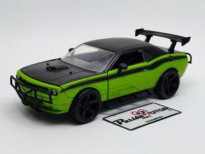 1:24 Dodge Challenger SRT8 2011 Letty&#39;s Rapido Y Furioso 7 JADA TOYS 00668
