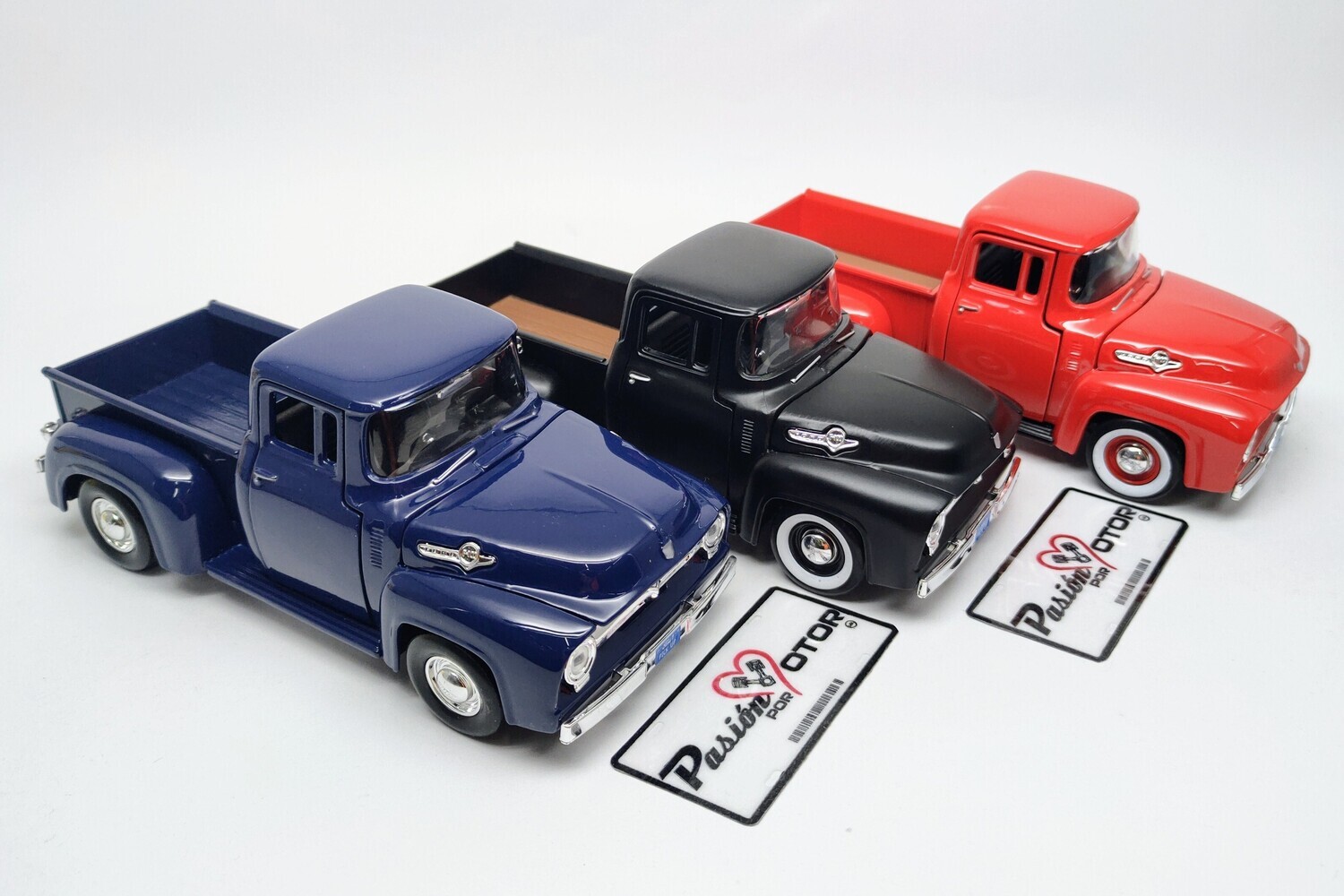 1:24 Ford F-100 Pick Up 1956 Motor Max